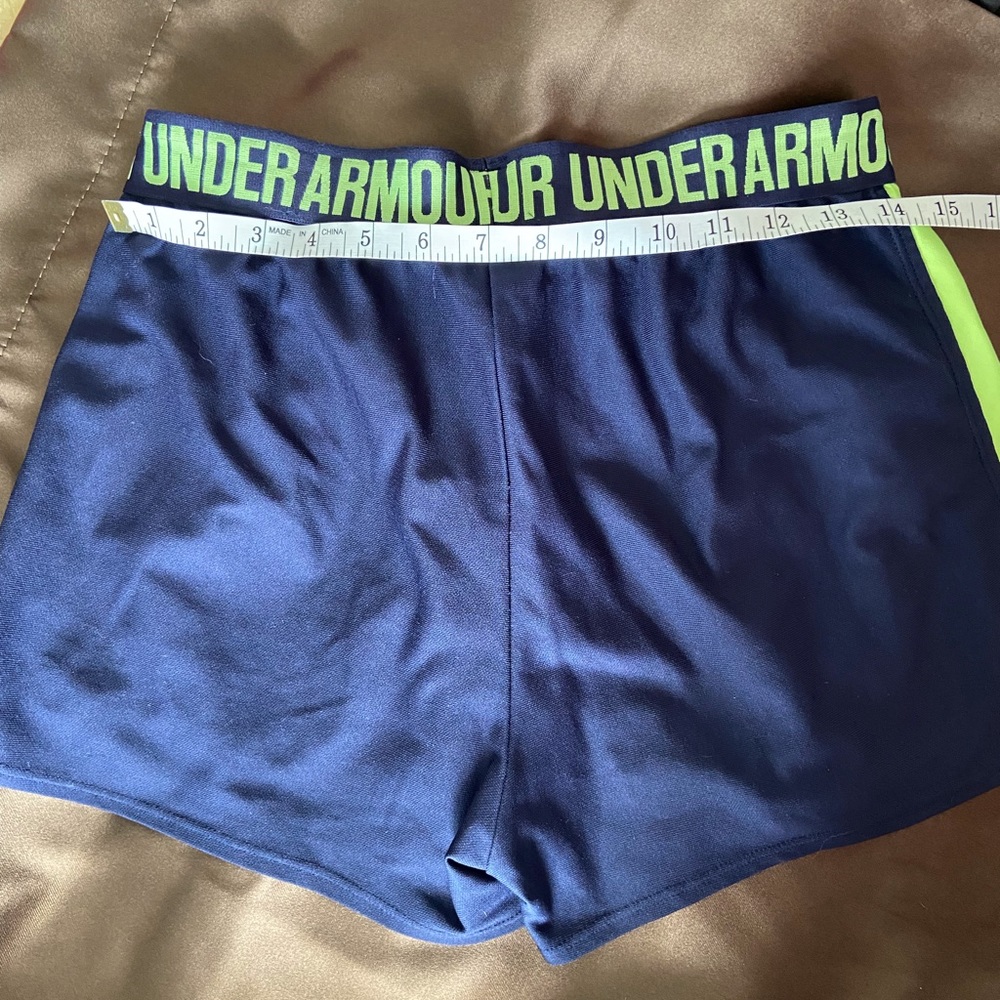 Under Armour athletic shorts. Size med - Picture 3 of 4